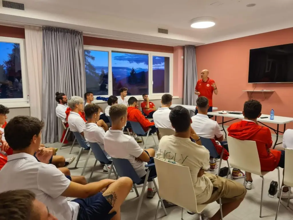 RELAZIONARSI CON GLI ARBITRI